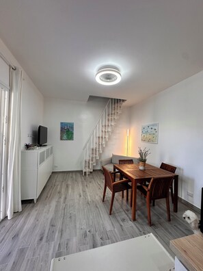 Dining - A Taste of the Sea: Relax in Cefalù, with public beaches and the Madonie Park just a stone's throw away (Lascari)