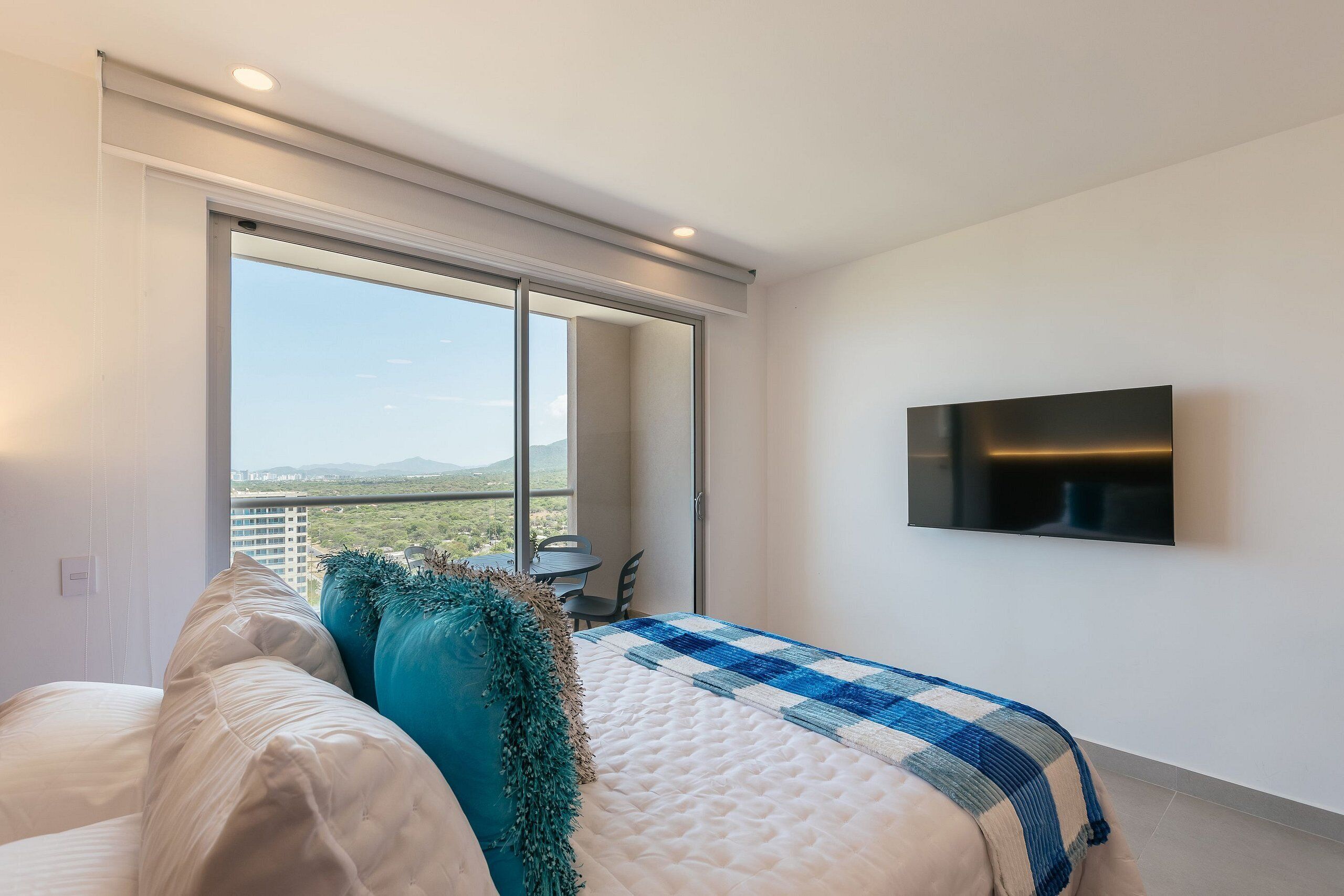 Apartment (IN02J) | Iron/ironing board, WiFi (free)