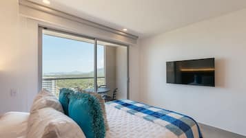 Apartment (IN02J) | Iron/ironing board, WiFi (free)
