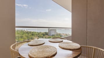 Apartment (IA01J) | Dining