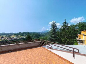 Family Triple Room, Balcony, City View | Property grounds