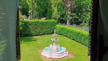 Comfort Triple Room, Garden View | Interior