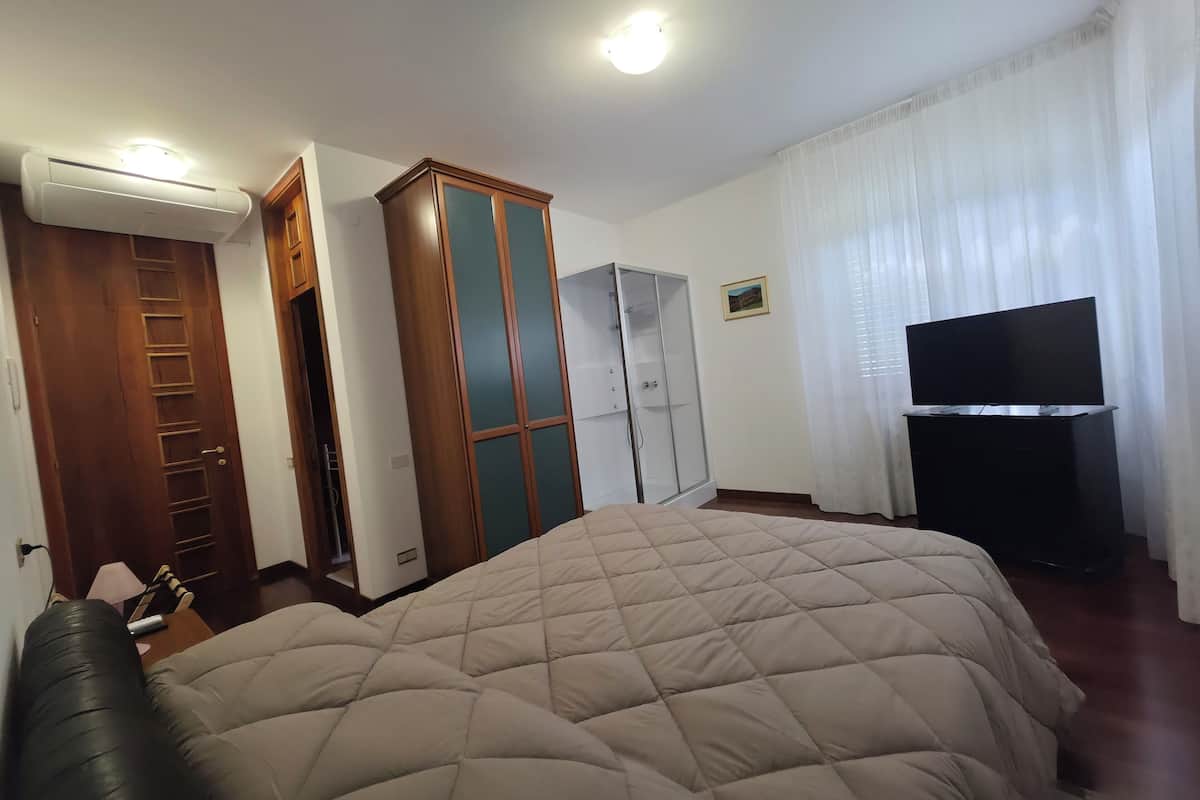 Standard Double Room, Garden View | Wi-fi percuma 