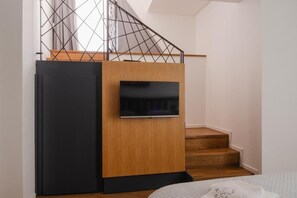 King Superior | In-room safe, desk, laptop workspace, free WiFi - Brigida B&B (Caserta Vecchia)