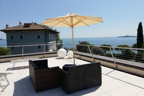 Terrace/patio - Orizzonte Blue Apartment - Corte Fasanella (Toscolano Maderno)
