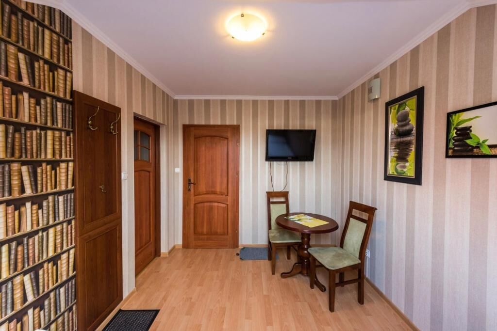 Quarto solteiro básico, vista para a cidade | Opções para refeição