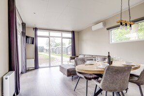 Dining - Cube XL 37 | 4 persoons chalet in Zennewijnen (Zennewijnen)