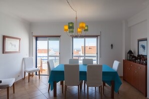 Dining - FLH Ericeira Family Duplex (Ericeira)