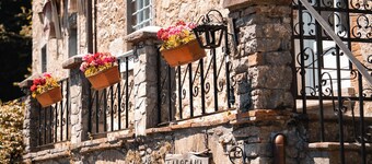 Authentic Tuscan Stone House • 4BR • Peaceful Village Escape