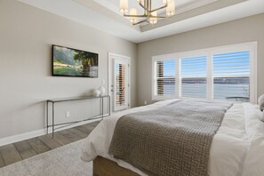 6 habitaciones, escritorio, wifi y ropa de cama 