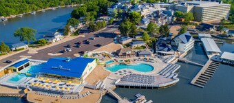 Ha Ha Hideaway - Views, Hot Tub & More!