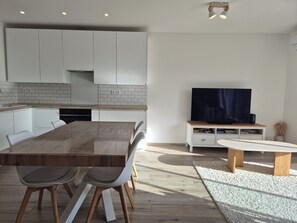 Dining - House in Sokoa - 5 min from the bay of St Jean de Luz (Urrugne)