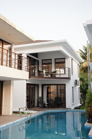 Biệt thự, 3 phòng ngủ, quang cảnh hồ bơi, cạnh bãi biển | Hồ bơi