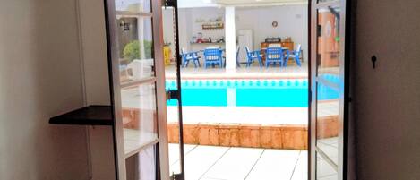 Chambre Double Confort, vue piscine