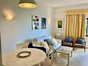 Living area - 1. Skol Marbella 530C (Marbella)
