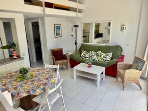 Living area - 1.Skol Marbella 210A (Marbella)