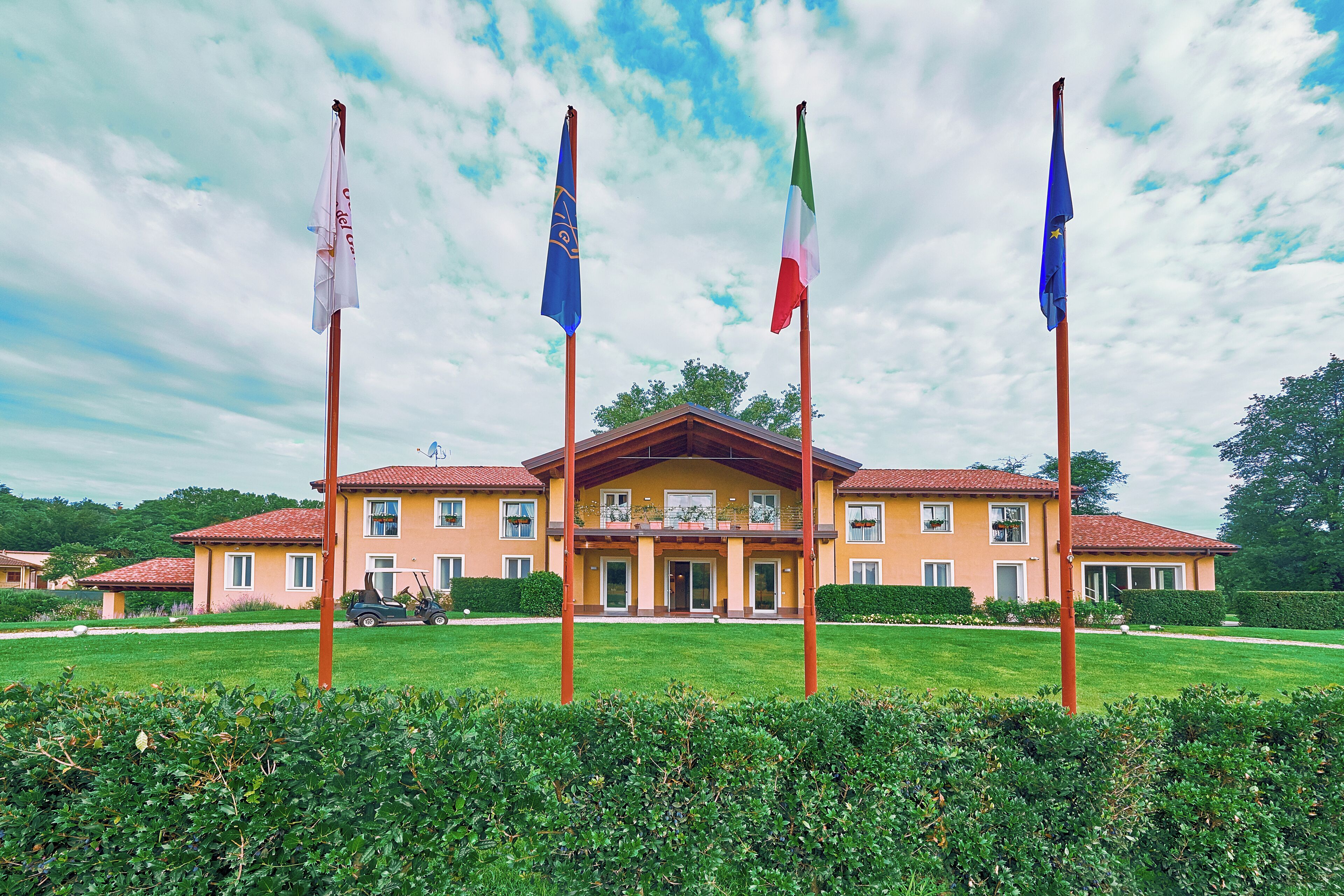 Fachada de la propiedad