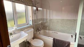 Tomannsrom (Ty Newydd Room 3) | Bad