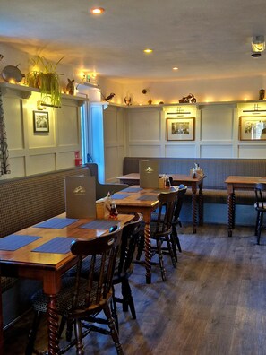 Bar (on property) - The Star Inn (Llanbrynmair)