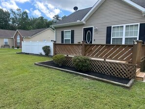 Exterior - Coastal Retreat Minutes from the Beach  Quiet • Family Friendly • Relax & Unwind (Longs)