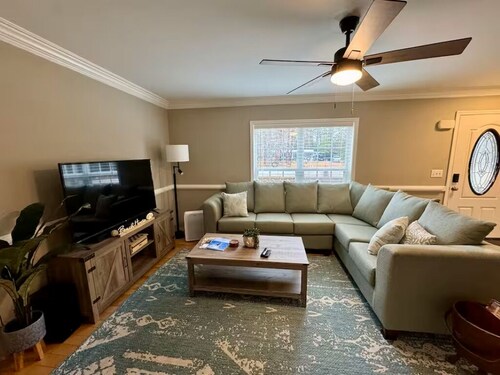 Coastal Retreat Minutes from the Beach  Quiet • Family Friendly • Relax & Unwind