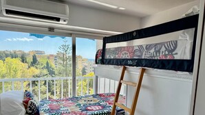 Room - 2. Skol Marbella 416A (Marbella)