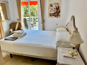 7EB2D4FE 4D6B 4EB1 B61B 0F2805AF5128 1 201 a - 3. Parque Marbella 81N (Marbella)