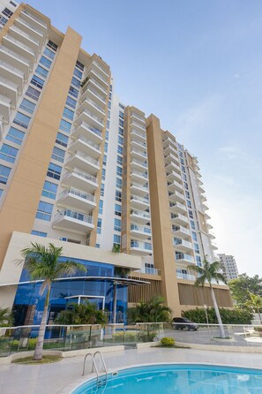 Outdoor pool - U-GO Ocean Club Confort Bello Horizonte (Santa Marta)