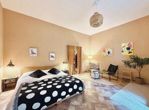 1 bedroom, iron/ironing board, WiFi, bed sheets - Calm and quiet apartment in the heart of Naples (Napoli)