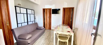 Noemi Holiday House. Niche