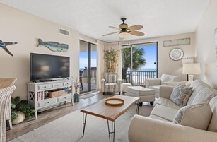 Condo, Multiple Beds (Romar Place 202) | Living area