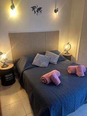 Room - Holiday Home 'Alvor Magnificent Beach View' with Sea View, Balcony and Wi-Fi (Alvor)