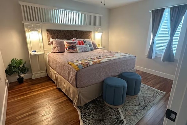 2 bedrooms, iron/ironing board, travel cot, free WiFi - "The Amber House" : The Perfect Beach Vacation Home (corpus christi)