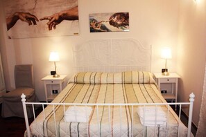 Habitación triple Deluxe, patio