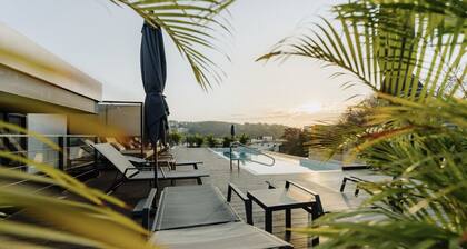 Luxury Suite/Private Balcony/Zibá Condo/Santa Cruz