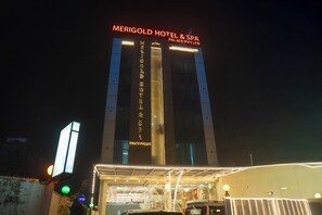 Exterior - Merigold Hotel and Spa Pvt Ltd (BHAIRAHAWA)
