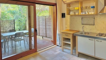 Apartamento, 1 habitación, accesible para personas con discapacidad, patio | Interior