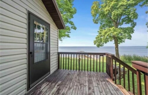 The Reel Deal- A cozy Lakeside cabin for 7