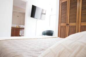 3 bedrooms, bed sheets - Spacious 3-bedroom apartment in Medellín perfect for your stay (Medellín)
