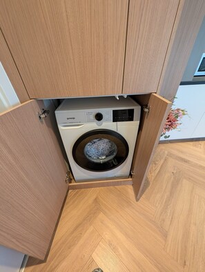 Interior - Apartment 'Reichenau' with Private Terrace, Private Garden and Wi-Fi (Reichenau)