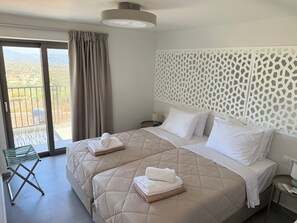 Iron/ironing board, WiFi, bed sheets - Sunrise Village Aptera Private Pool Villa No1 - Horizon (F477+79, Souda)
