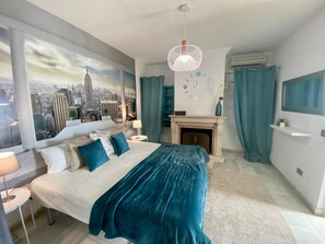 Villa, Multiple Bedrooms, Accessible Bathtub, Air conditioning | Blackout curtains, iron/ironing board, free WiFi - Large Group Puerto Banus 10 Rooms Pool  (Marbella)