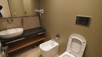 Chambre triple | Salle de bain