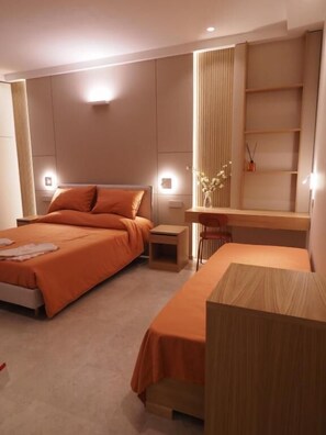 Triple Room - L' Angolo sul Mare (Naples)