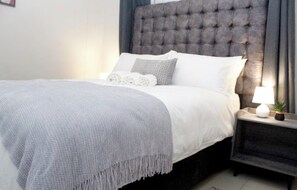 Room - Cozy 1-bedroom apartment for 2 adults in a perfect Umhlanga Ridge, Durban. (Durban)