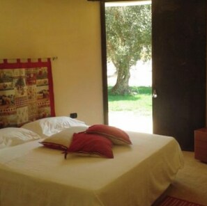 1 bedroom, WiFi, bed sheets - Room 'Residenze Uliveto - Residenza 8' with Shared Pool, Private Terrace and Air Conditioning (Nardò)