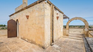 Property grounds - Room 'Residenze Uliveto - Residence 15, Private Terrace and Air Conditioning (Nardò)