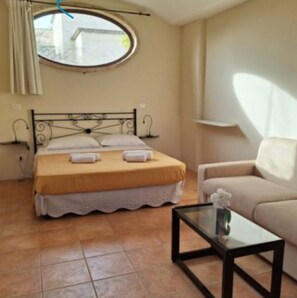 1 bedroom, WiFi, bed sheets - Room 'Residenze Uliveto - Residenza 8' with Shared Pool, Private Terrace and Air Conditioning (Nardò)