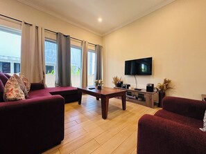 Living area - 3-bedroom cozy escape in North Legon (Greater Accra Region)