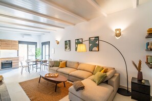 TV - Cubo's Casa Rural La Flamenca / Private pool / Air conditioning / Free Wi-Fi (Alhaurín el Grande)